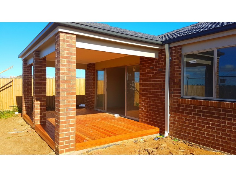 Lot 543 Heather Grove St, Clyde North VIC 3978