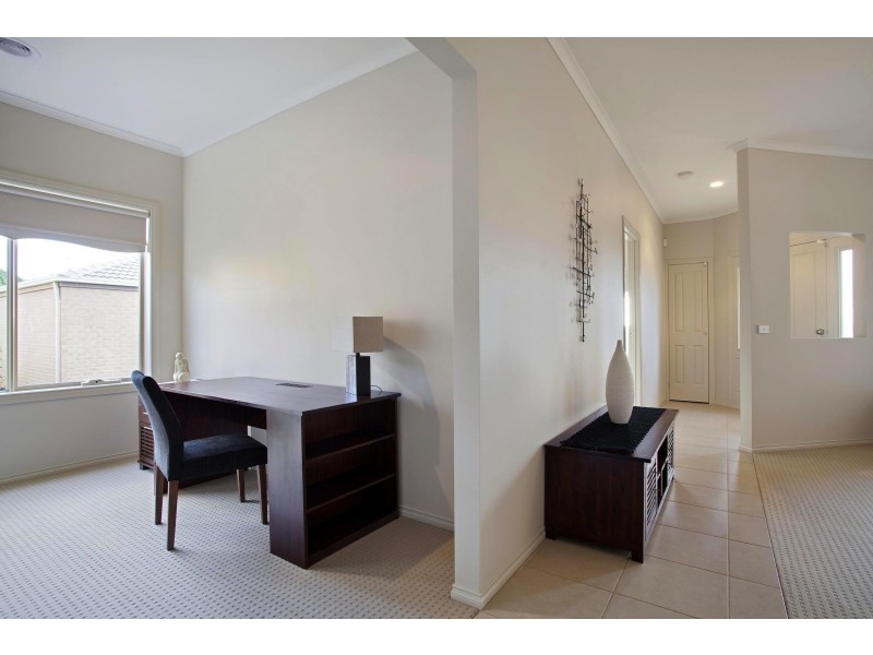 100 Sheoak Drive, Warragul VIC 3820