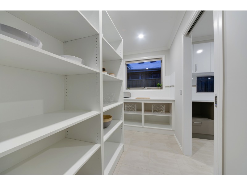 33 Chesterfield Avenue, Warragul VIC 3820