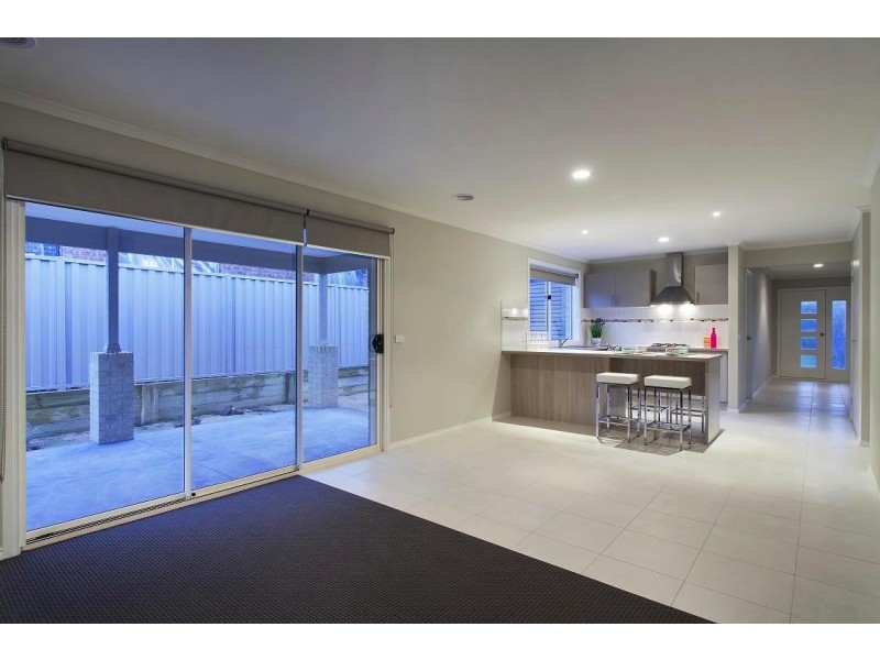 235 Pavillion Drive, Cranbourne East VIC 3977