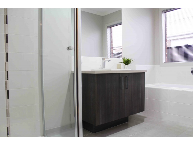 540 The Amazing Edgebrook Estate, Clyde North VIC 3978