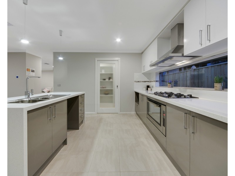 542 Lakeside At Berwick, Narre Warren South VIC 3805