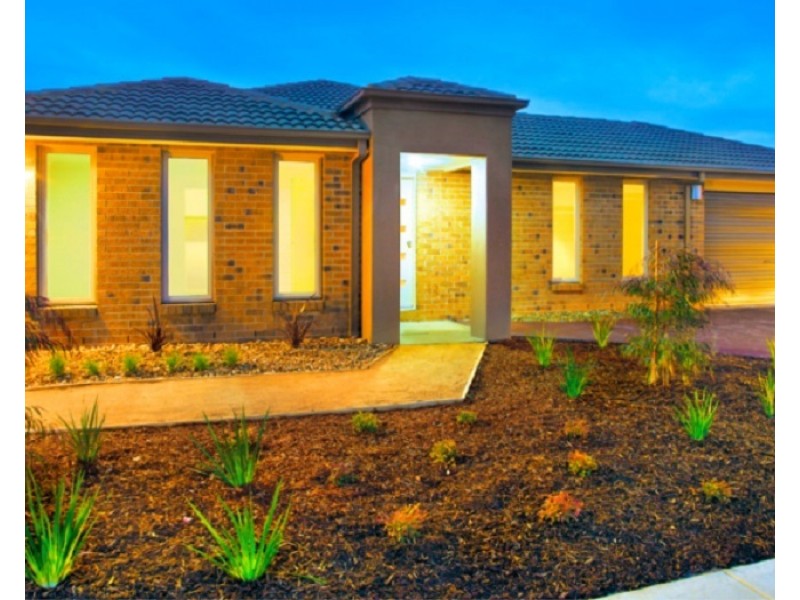 LOT/1010 LOCHAVEN DRIVE, Cranbourne West VIC 3977