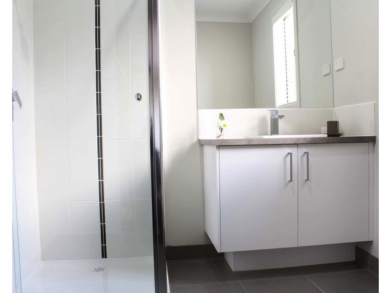 LOT 1014 PUMPHOUSE ROAD, Cranbourne West VIC 3977