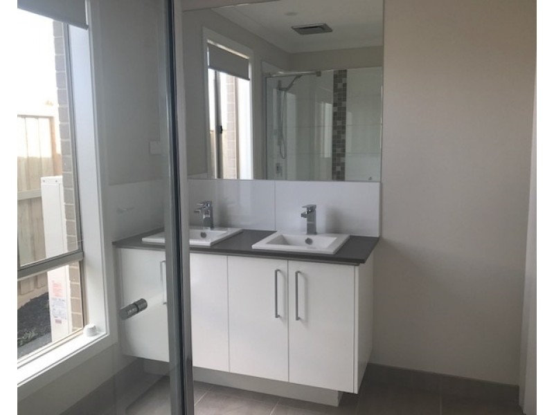 LOT 40 THE VILLAGE ESTATE, Cranbourne East VIC 3977