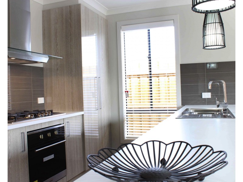 LOT 25 HIGHBURY ROAD, Clyde North VIC 3978