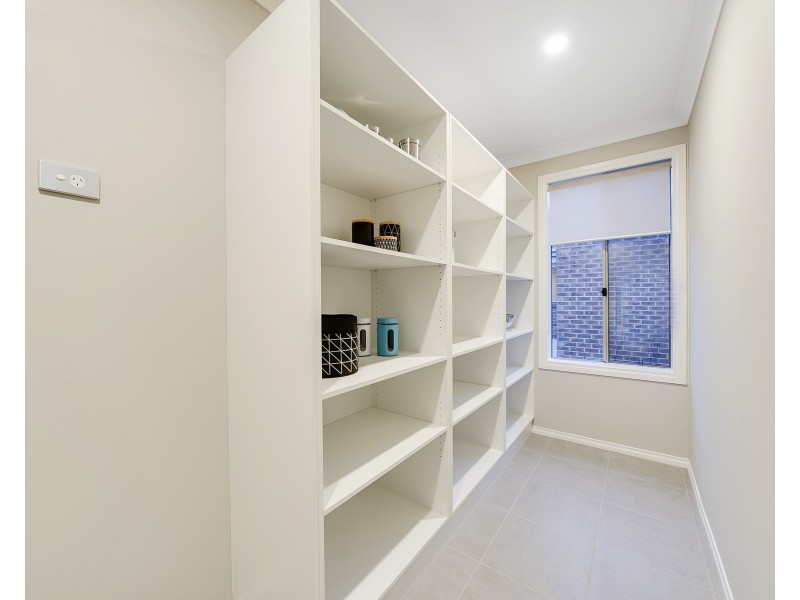 LOT 1433 MERIDIAN ESTATE, Clyde North VIC 3978