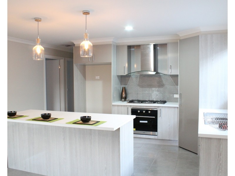 LOT 2324 RICHIE DRIVE, Clyde VIC 3978