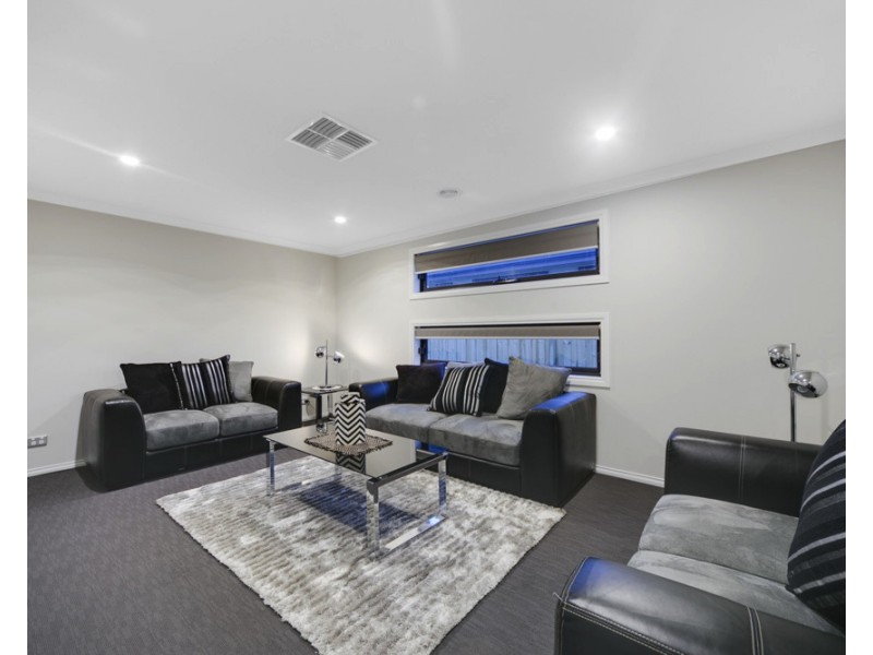 LOT 121 COUGAR CRESCENT, Clyde North VIC 3978