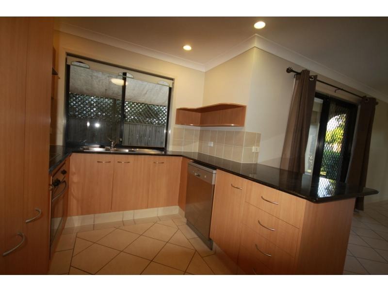 1/68 Broad Street, Labrador QLD 4215