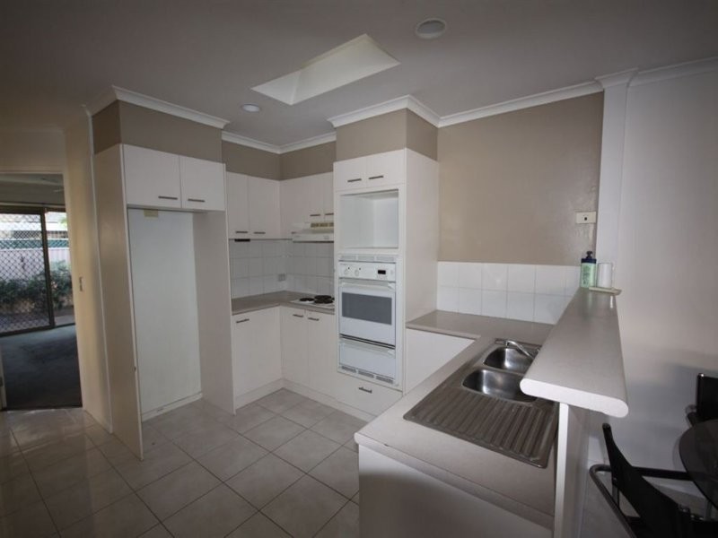 1/5 Cawthray Street, Biggera Waters QLD 4216