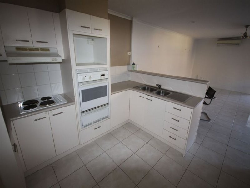 1/5 Cawthray Street, Biggera Waters QLD 4216
