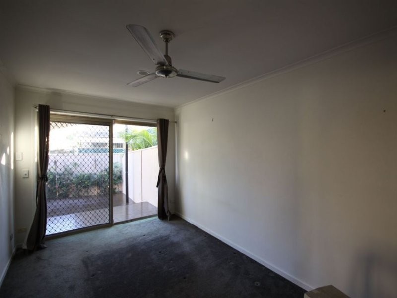 1/5 Cawthray Street, Biggera Waters QLD 4216