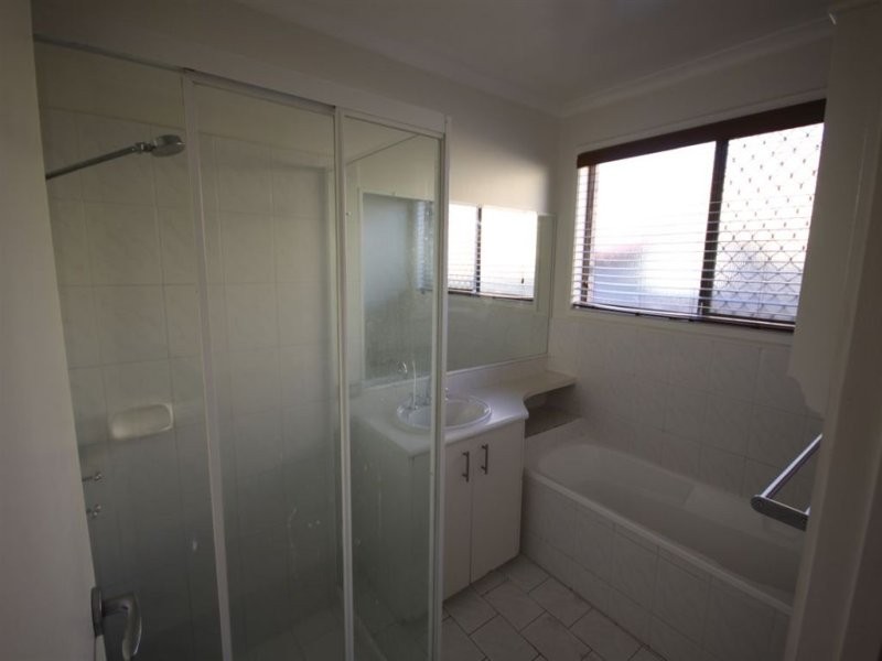 1/5 Cawthray Street, Biggera Waters QLD 4216