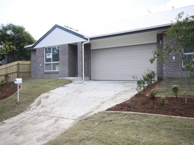 1/2 Jones Street, Coomera QLD 4209