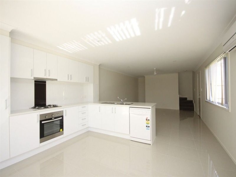 1/50 Bellagio Crescent, Coomera QLD 4209