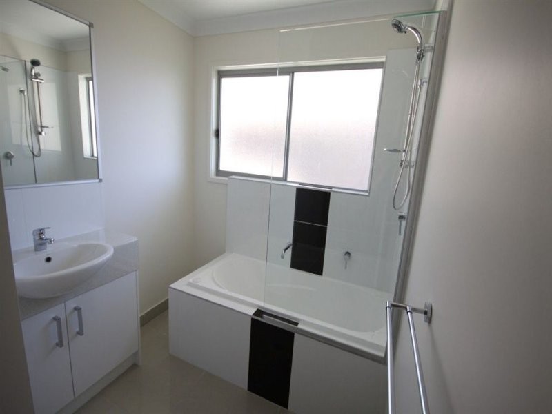 1/50 Bellagio Crescent, Coomera QLD 4209
