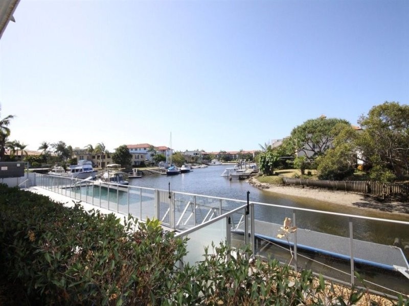 108/33-35 Madang Crescent, Runaway Bay QLD 4216