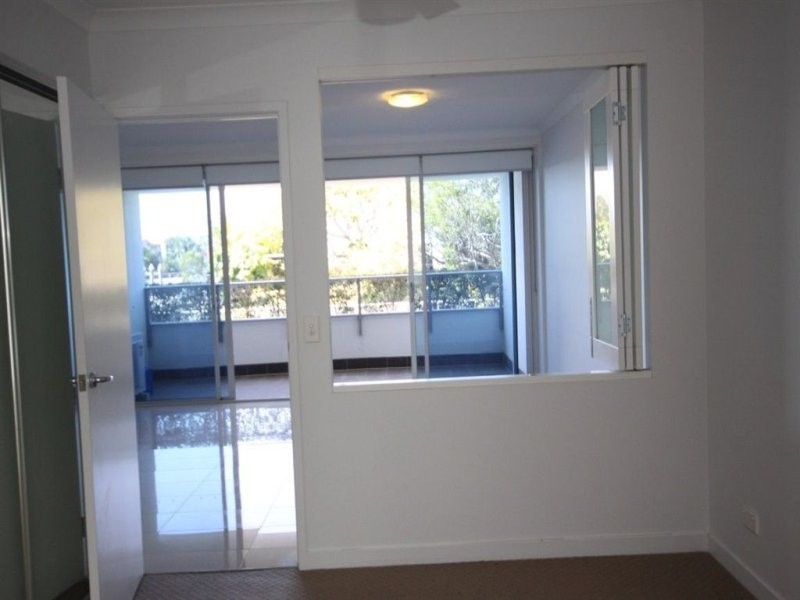 108/33-35 Madang Crescent, Runaway Bay QLD 4216