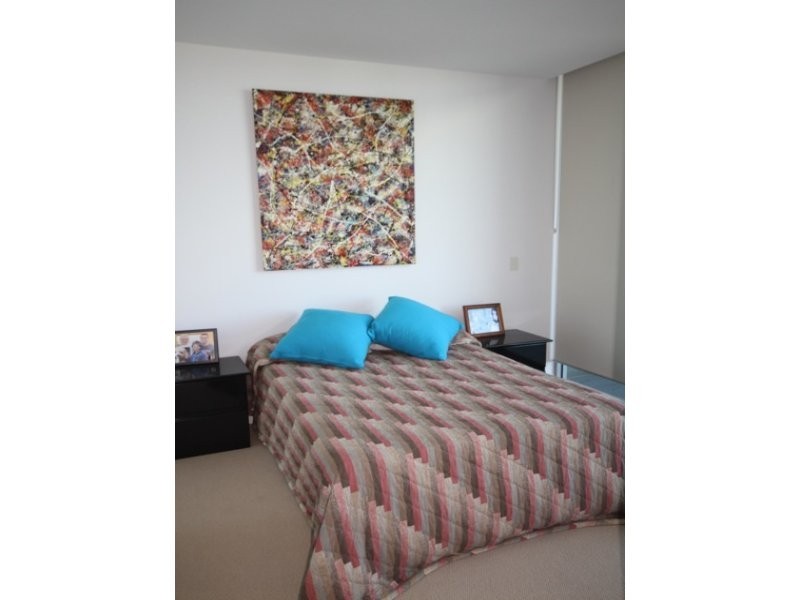 Paradise Point QLD 4216