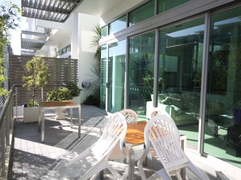 Paradise Point QLD 4216