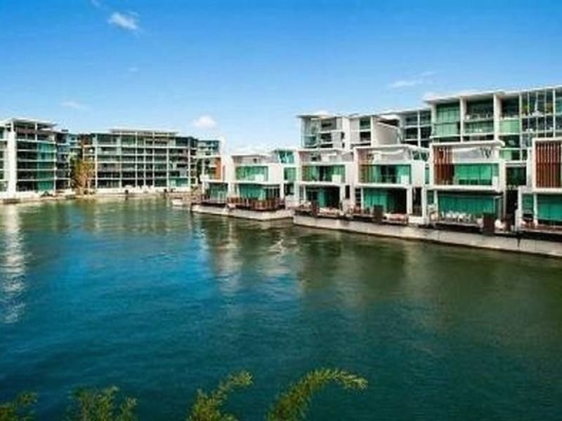 Paradise Point QLD 4216