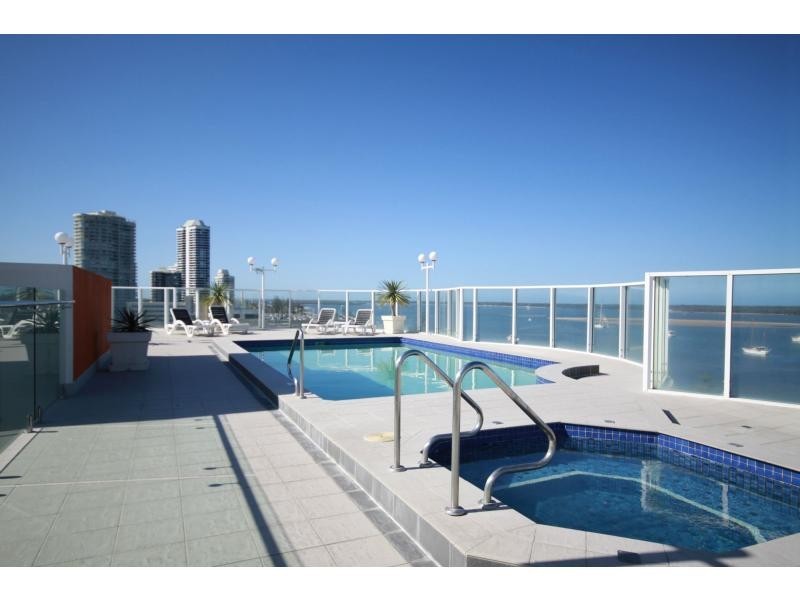 2A/510 Marine Parade, Biggera Waters QLD 4216