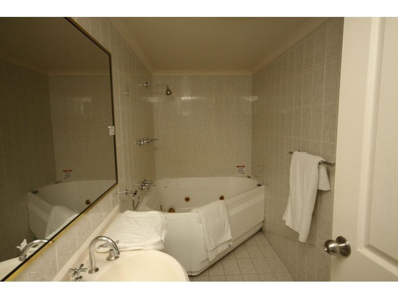 2A/510 Marine Parade, Biggera Waters QLD 4216