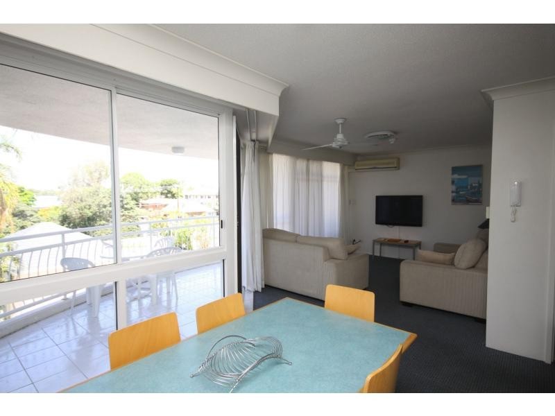 2A/510 Marine Parade, Biggera Waters QLD 4216