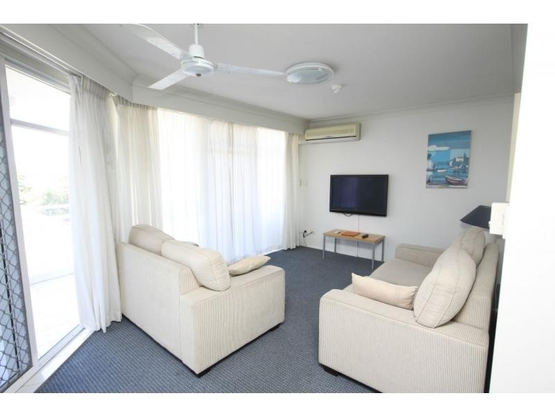 2A/510 Marine Parade, Biggera Waters QLD 4216