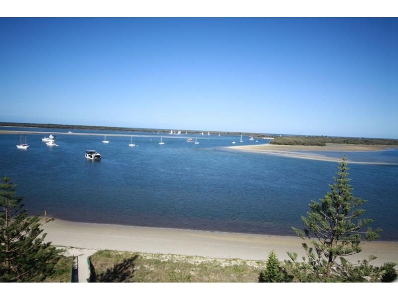 2A/510 Marine Parade, Biggera Waters QLD 4216