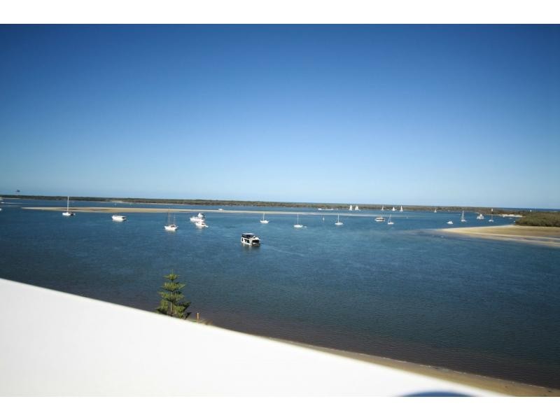 2A/510 Marine Parade, Biggera Waters QLD 4216