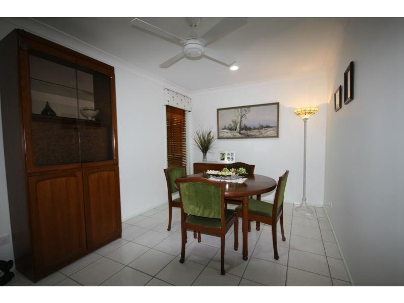 1/9 Sanctuary Court, Coombabah QLD 4216