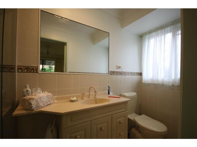 1/9 Sanctuary Court, Coombabah QLD 4216