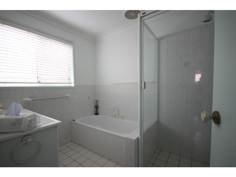 1/9 Sanctuary Court, Coombabah QLD 4216