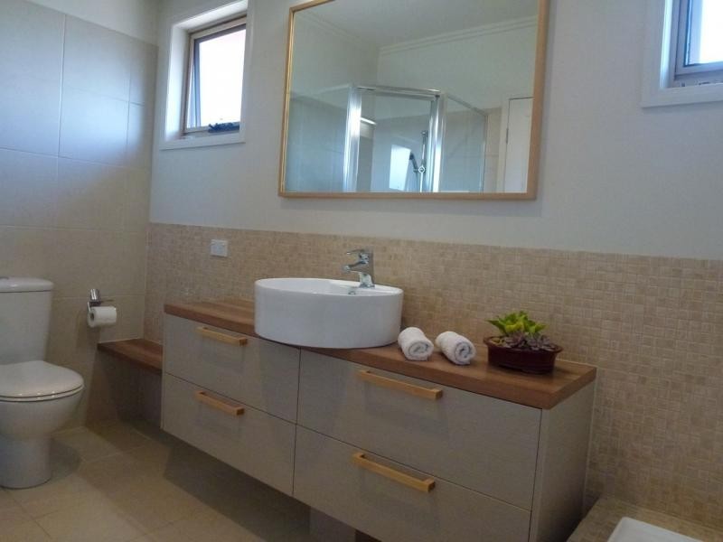 Unit 1/57 Muir Street, Labrador QLD 4215