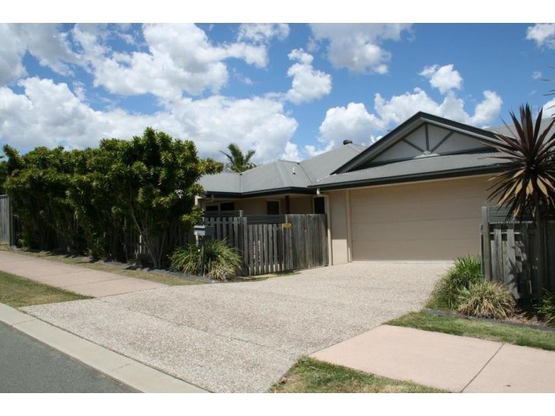 1 Hazelmere Crescent, Ormeau QLD 4208