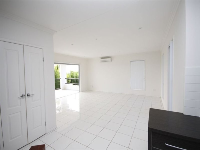 Unit 2/1 Herberton Street, Waterford QLD 4133