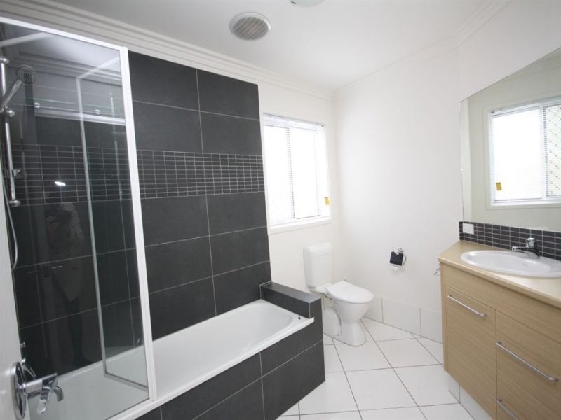 Unit 2/1 Herberton Street, Waterford QLD 4133