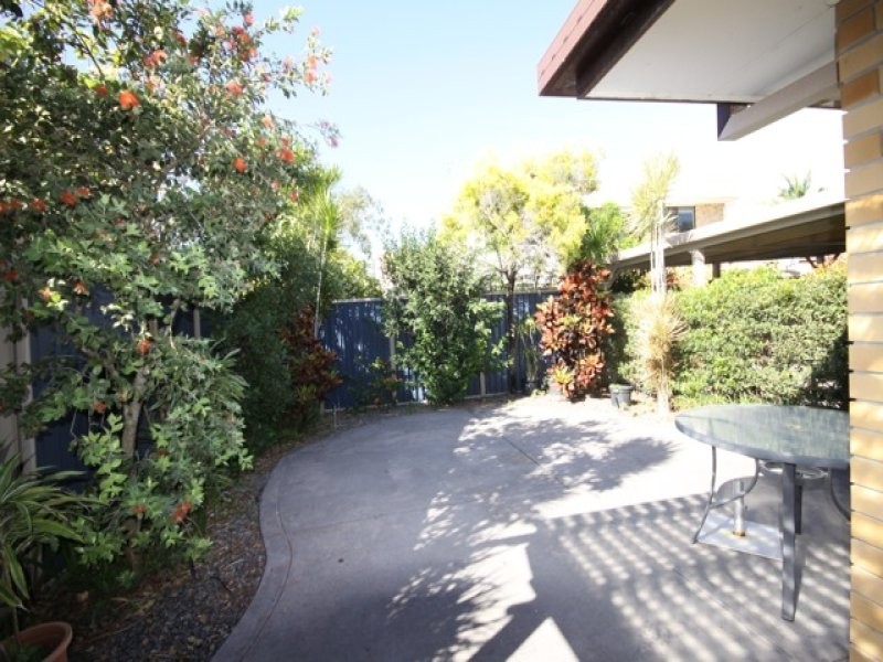 Unit 2/3 Topaz Court, Hollywell QLD 4216
