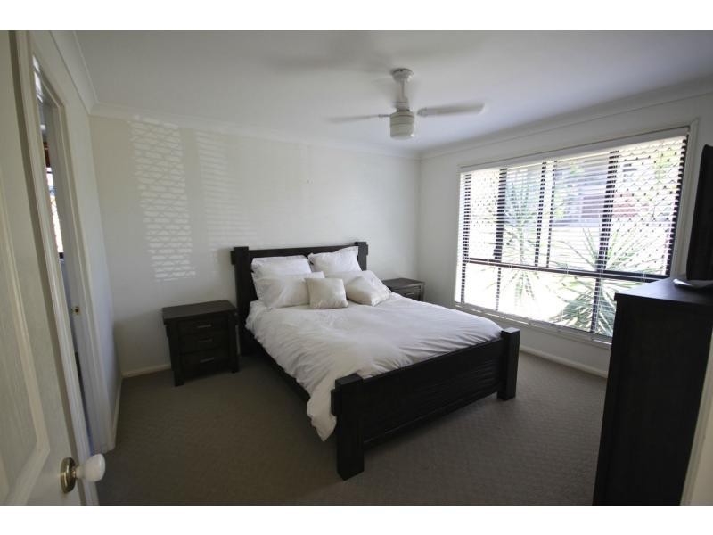 L72 Codrington Circuit, Pacific Pines QLD 4211