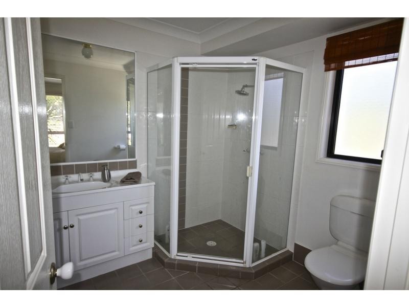 L72 Codrington Circuit, Pacific Pines QLD 4211