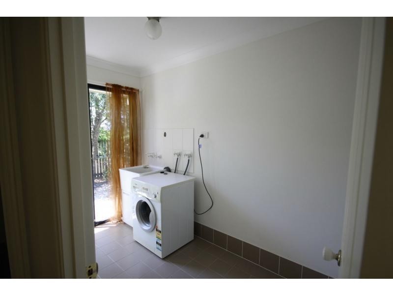 L72 Codrington Circuit, Pacific Pines QLD 4211