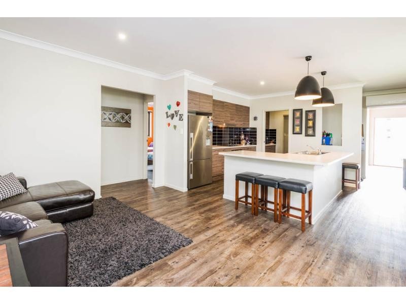 34 South Quay Drive, Biggera Waters QLD 4216
