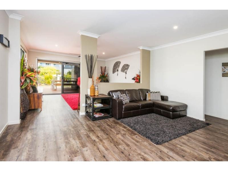 34 South Quay Drive, Biggera Waters QLD 4216