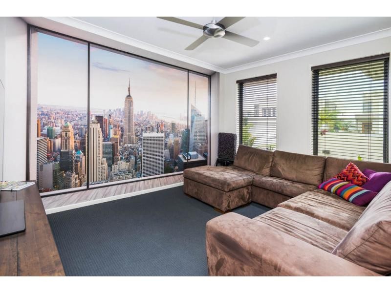34 South Quay Drive, Biggera Waters QLD 4216