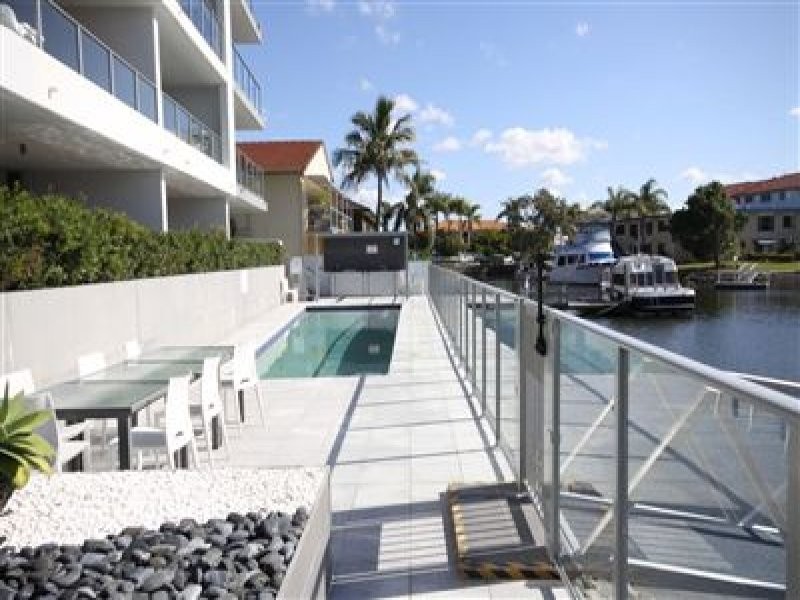 103/33-37 Madang Crescent, Runaway Bay QLD 4216