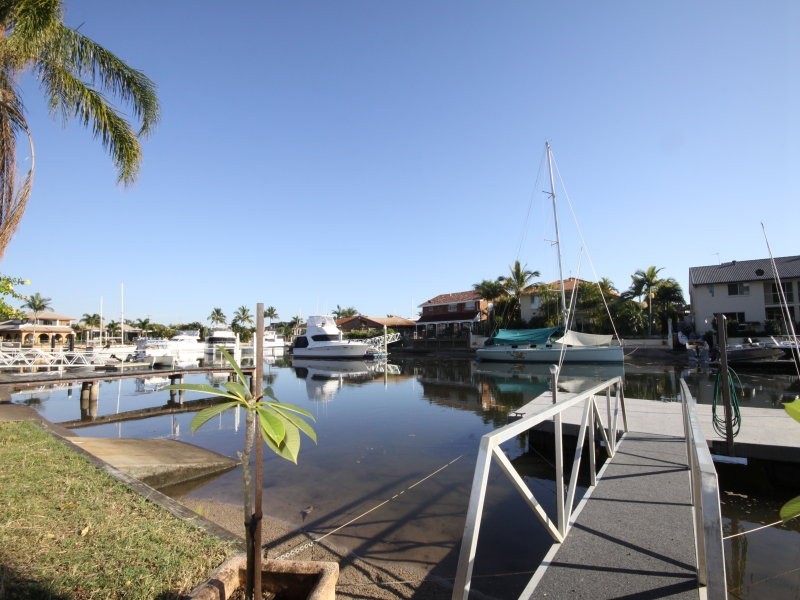 11 Columbus Drive, Hollywell QLD 4216