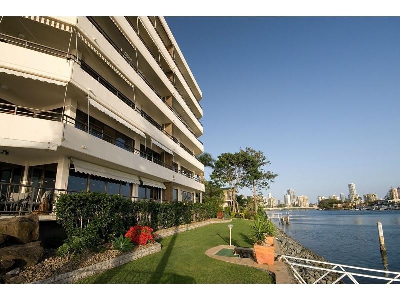Unit 19/1 Peninsular Drive, Surfers Paradise QLD 4217