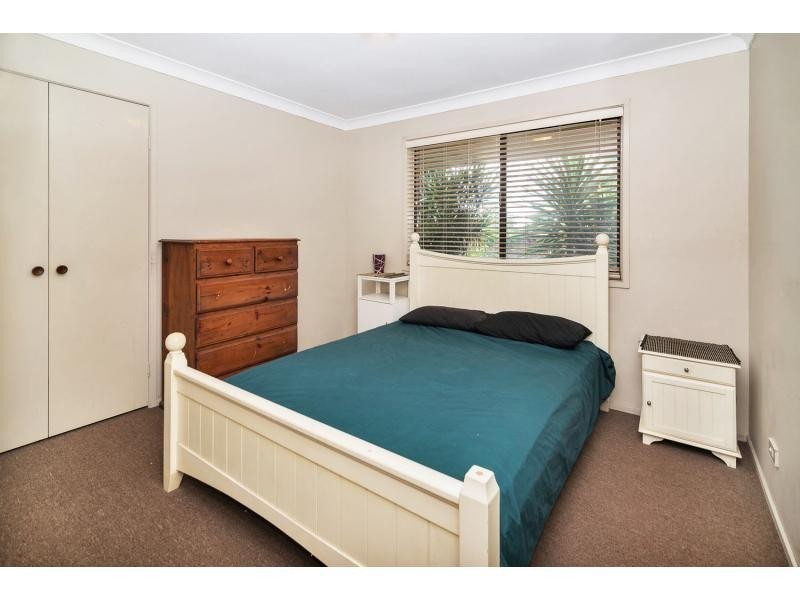 33 Redleaf Court, Burleigh Waters QLD 4220